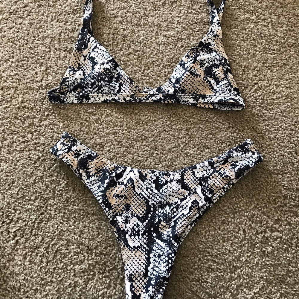 zaful snakeprint bikini